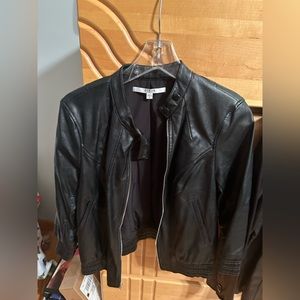 Black  GUESS women’s leather jacket. Great condition like new. Size medium